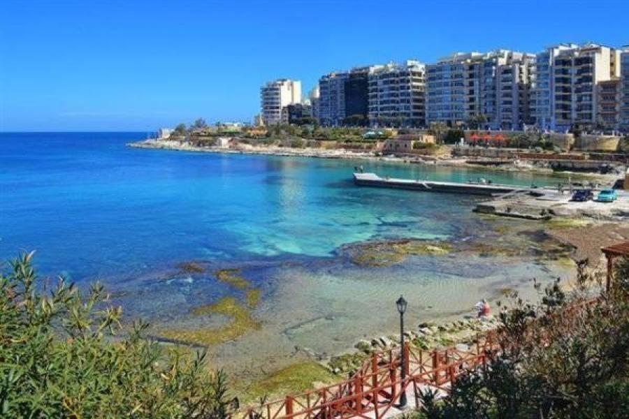 Luxury Apartment With Valletta And Harbour Views Sliema Extérieur photo