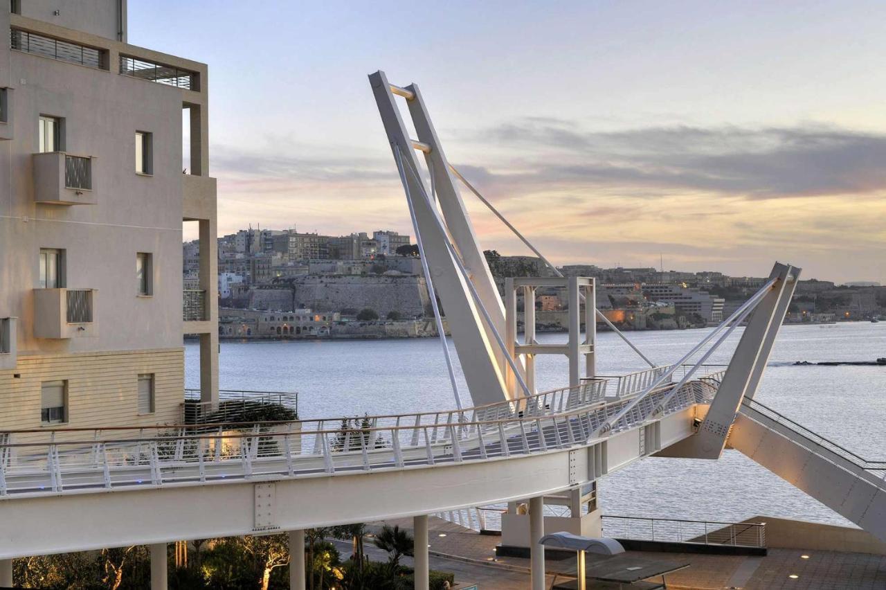 Luxury Apartment With Valletta And Harbour Views Sliema Extérieur photo