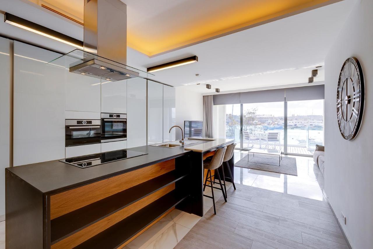 Luxury Apartment With Valletta And Harbour Views Sliema Extérieur photo