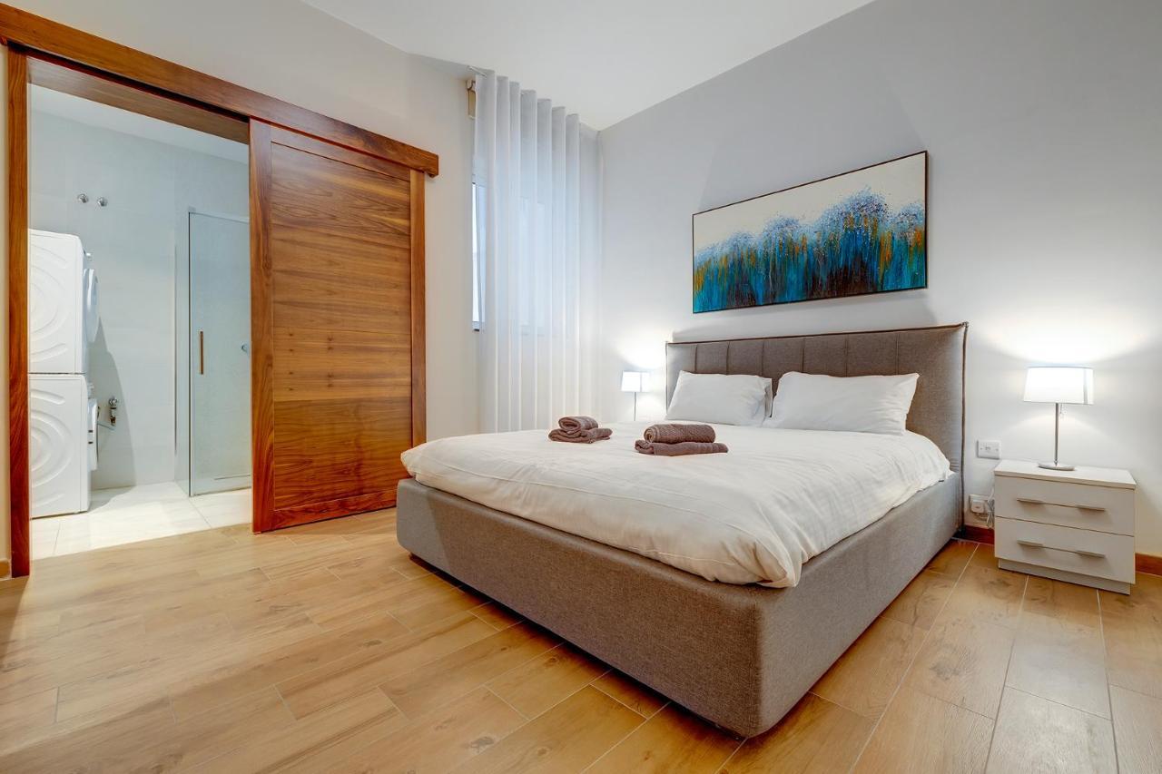 Luxury Apartment With Valletta And Harbour Views Sliema Extérieur photo