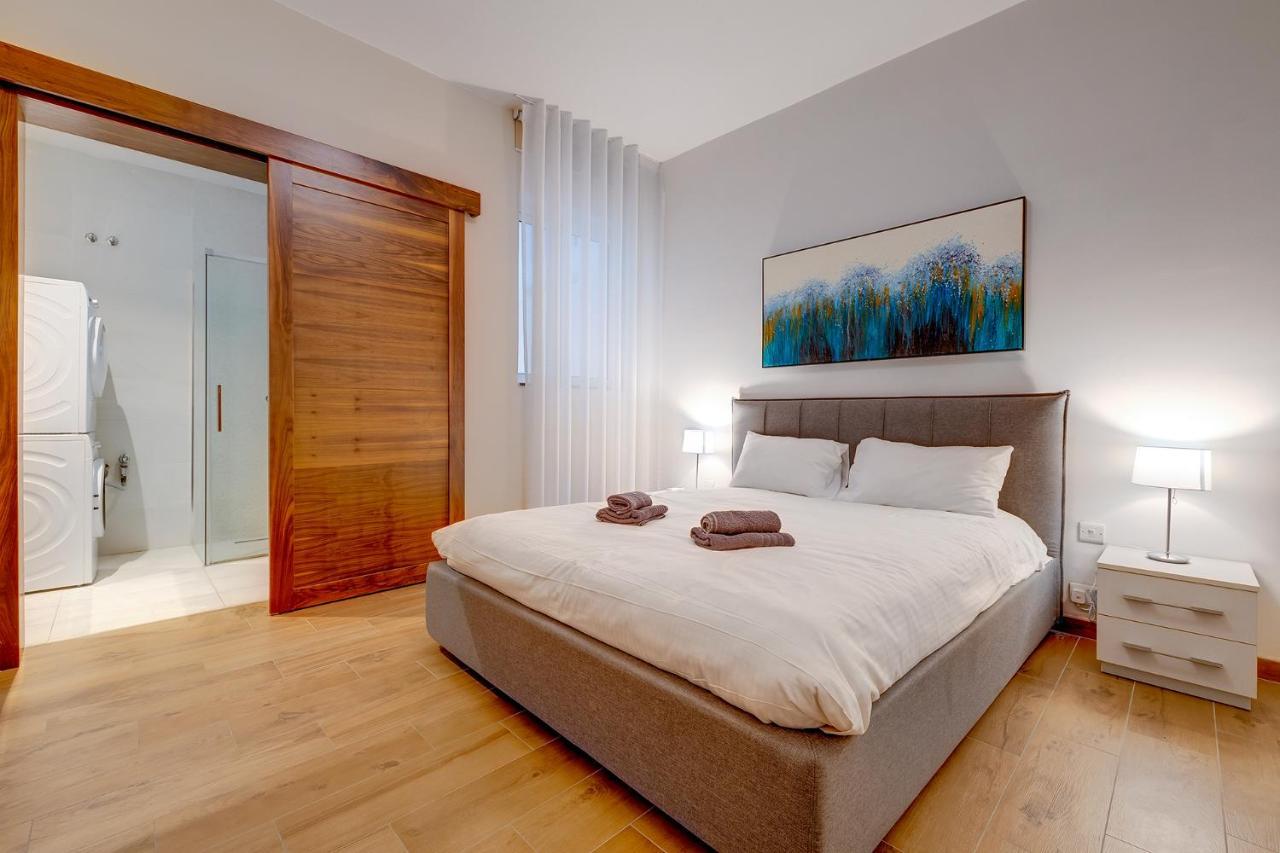 Luxury Apartment With Valletta And Harbour Views Sliema Extérieur photo