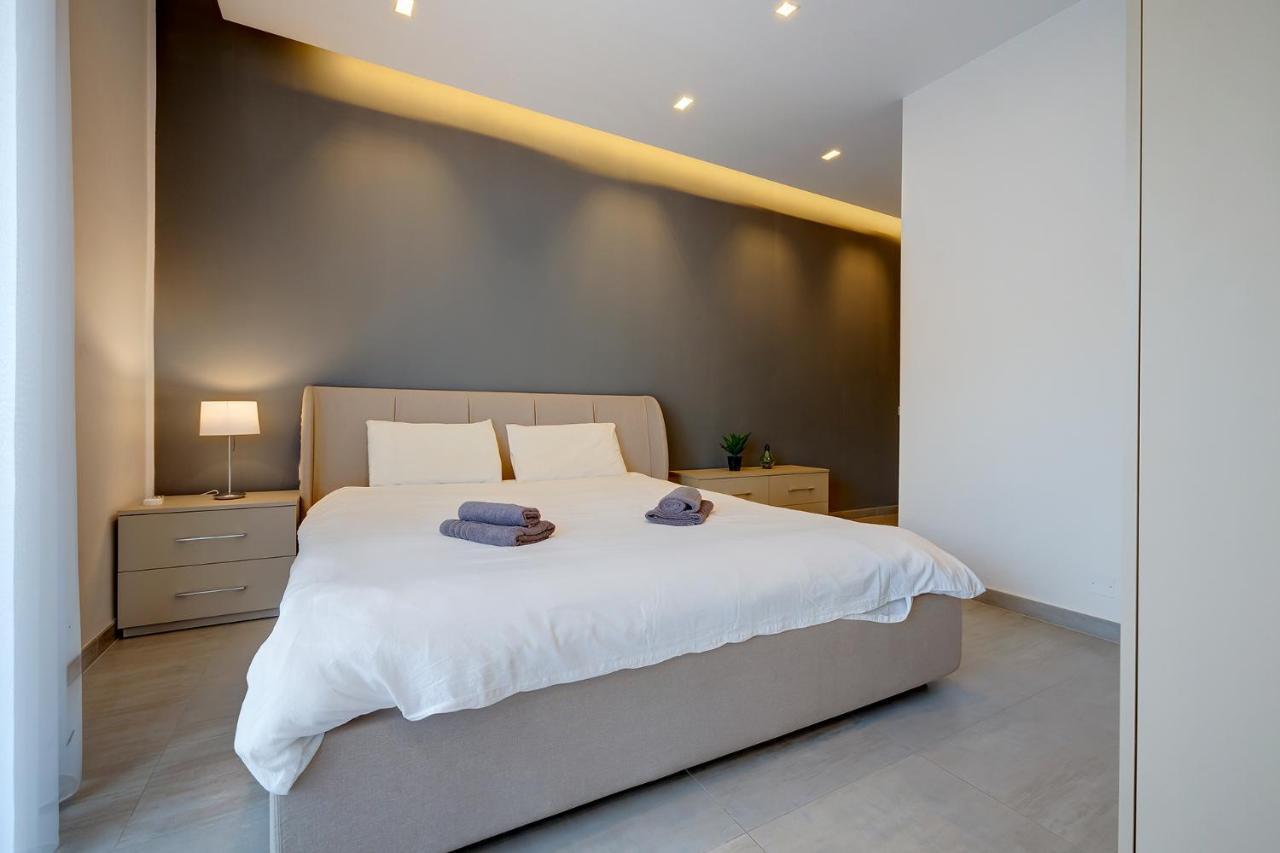 Luxury Apartment With Valletta And Harbour Views Sliema Extérieur photo